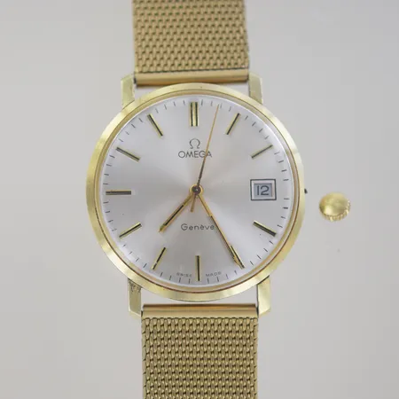 Herrur Omega Genéve, Ø 34 mm, defekt krona, går ej, 14K, bv 61,5 gr