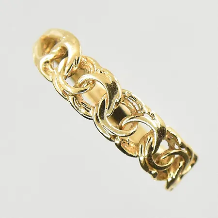 Ring Bismarck, stl 17½, bredd 2-4 mm, 18K. Vikt: 1,5 g