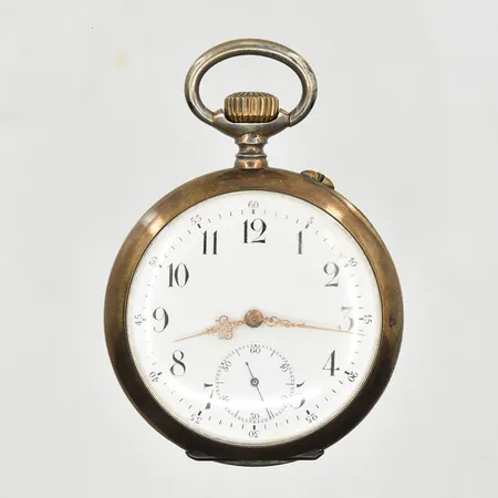 Fickur, okänt märke, boett Ø52 mm, manuell, boett nr 274623, verknr 252169, defekt/går ej, klockkedja i metall, ytterboetter samt innerboett i silver, bruttovikt 108,4g, 800/1000 silver.