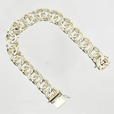 Armband Bismarck, längd 21 cm, bredd 12 mm, Guldfynd AB, ena låsåttan saknas/glappt lås, 925/1000 silver. Vikt: 48,6 g