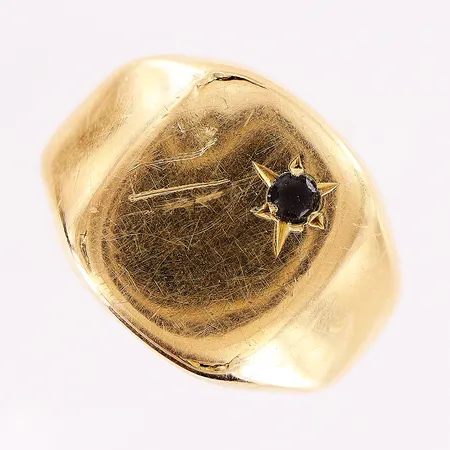 Klackring, sten, stl 17, defekt, 18K. Vikt: 3,9 g
