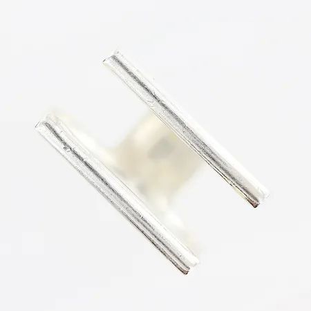 Ring stl 19¼, bredd 10mm, silver 925/1000. Vikt: 4,2 g