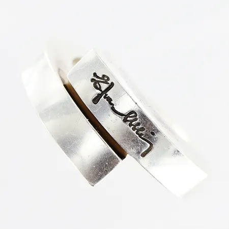 Ring Efva Attling, Twist, stl 19, bredd 5-11mm, silver 925/1000. Vikt: 18,3 g