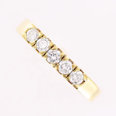 Ring, briljantslipade diamanter 5 x ca 0,08ct, stl 19½, bredd 3mm, gravyr, 18K Vikt: 3,7 g