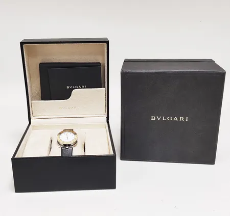 Damur BVLGARI B.zero1, stål/guld, quartz, 30mm, ref: BZ P 30 S, snr: D2213, slitet läderband, manual, box 