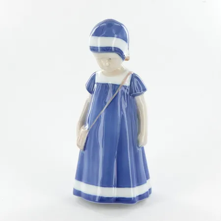 Figurin Bing & Grøndahl höjd: 17cm, flicka i blå klänning och väska, nr: 1574, Skickas med paket.