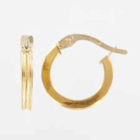 Ett par örhängen, Ø14mm, bredd 2mm, gul/vitguld, 18K Vikt: 1,2 g