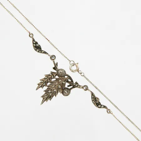 Collier med markasiter, ca 39cm, 830/1000 Silver Vikt: 4,6 g