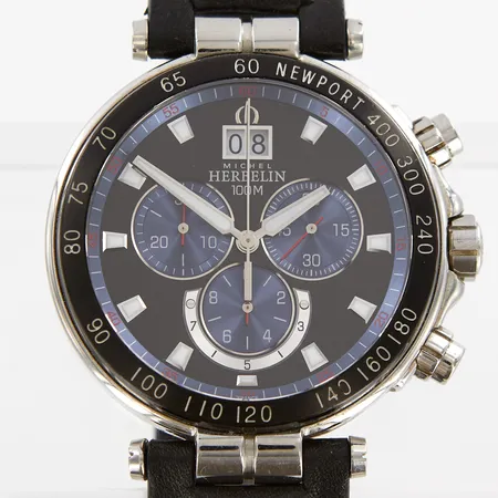 Herrur Michel Herbelin, Newport Yacht Club, Ø 44mm, stål, quartz, 100m, kronograf, ref 36655 läderarmband med liten vit fläck, inga tillbehör