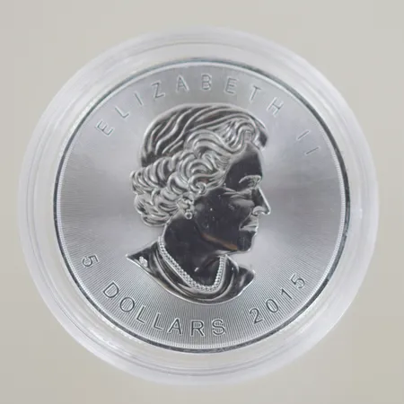 Minnesmynt 4 st Elizabeth II  5 Dollars silver Canada 2015. 31,1gr/st, Ø 38 mm, Fine Silver 1oz Agent pur 9999/1000. Inneslutna i minnesmyntkapsel Vikt: 155,5 g