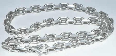  halskedja silver  längd 50 cm, breed 8 mm, silver Vikt: 101,6 g