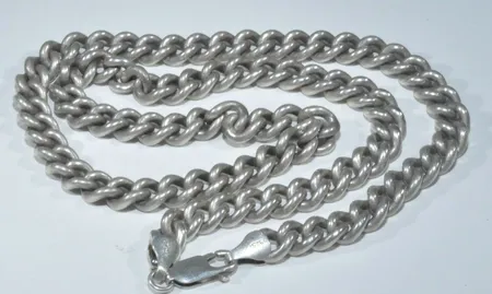Halskedja , langd  46,5 cm ,bredd 7 mm, silver 925/1000 Vikt: 60,2 g