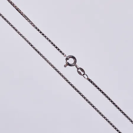 Kedja Venezia längd ca 1,5cm, bredd ca 1mm, 925/1000 silver Vikt: 4,6 g