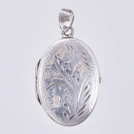 Medaljong längd ca 35mm, bredd ca 18mm, silver Vikt: 4,9 g