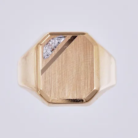 Klackring med diamant ca 1x0,01ct, stl: 17, bredd: ca 3-14mm, 18K Vikt: 5,2 g