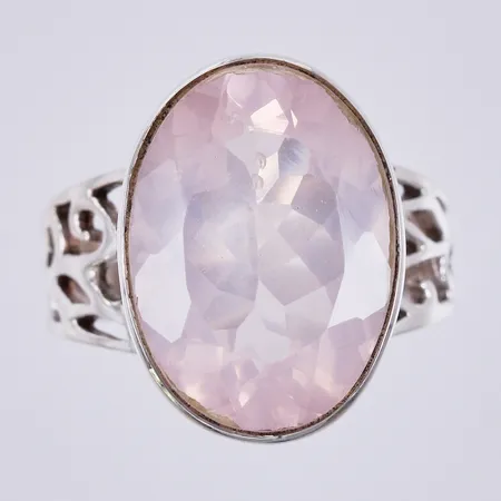 Ring med färgad sten, stl: 18¼, bredd: ca 4-19mm, 925/1000, silver Vikt: 6,9 g
