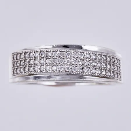 Ring med vita stenar, stl: 19, bredd: ca 2-7mm, 925/1000, silver Vikt: 3,4 g