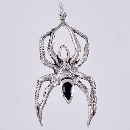 Hänge längd ca 35cm, bredd ca 20mm, 925/1000 silver Vikt: 3 g