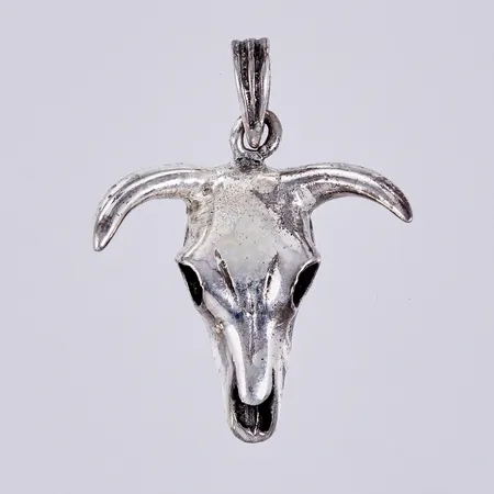 Hänge längd ca 18mm, bredd ca 19mm, 925/1000 silver Vikt: 3,8 g
