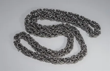  Halskedja , längd 68 cm  , bredd 8 mm , silver  Vikt: 167 g
