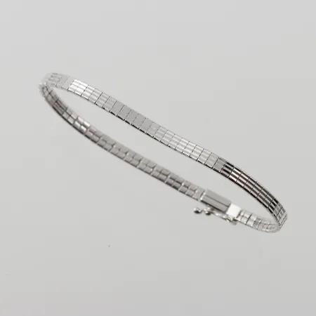 Armband, längd 18cm, bredd 3,9mm, silver 835/1000 Vikt: 8,5 g