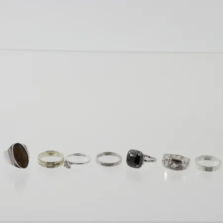 Ringar 7st , stl ca 17-18mm, silver Vikt: 25,6 g