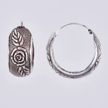 Ett par örringar, Ø 22mm, bredd ca 10mm, 925/1000 silver Vikt: 4,9 g