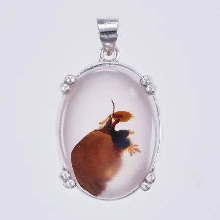 Hänge med sten, nagg, längd ca 2,6cm, bredd ca 2-15mm, silver Vikt: 6,5 g
