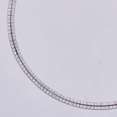Collier längd ca 41,5cm, bredd ca 4mm,  835/1000 silver Vikt: 18,9 g