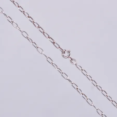 Kedja längd ca 70cm, bredd ca 3mm, GHA 925/1000 silver Vikt: 10,2 g