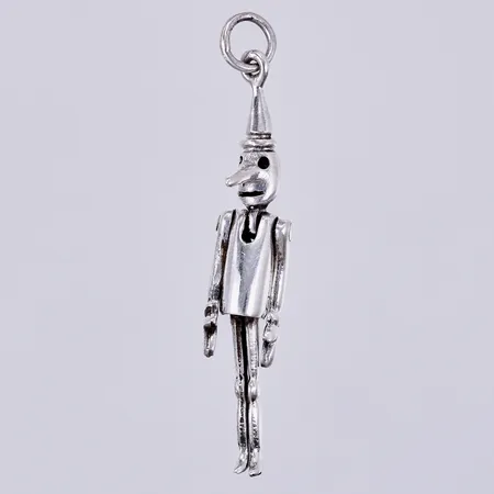 Hänge längd ca 4cm, silver Vikt: 3,1 g