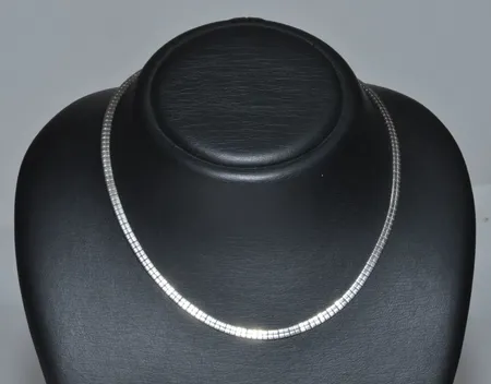  Halsband , längd 40cm , Bbreed 4 mm ,silver 835/1000 Vikt: 18,7 g