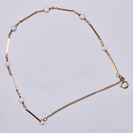 Armband med odlade pärlor och säkerhetskedja, längd: ca 18,5cm, bredd: ca 1-4mm, 18K  Vikt: 3,2 g