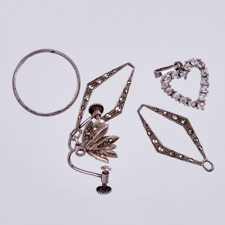 Diverse smycken, trasigt, 830-925/1000 silver  Vikt: 9,3 g