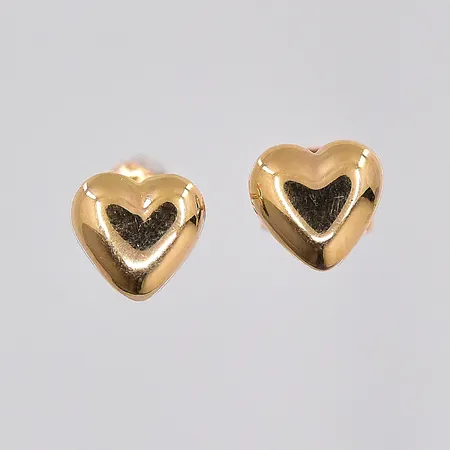 Ett par örhängen, hjärtan, 5x5,2mm, 18K Vikt: 0,5 g
