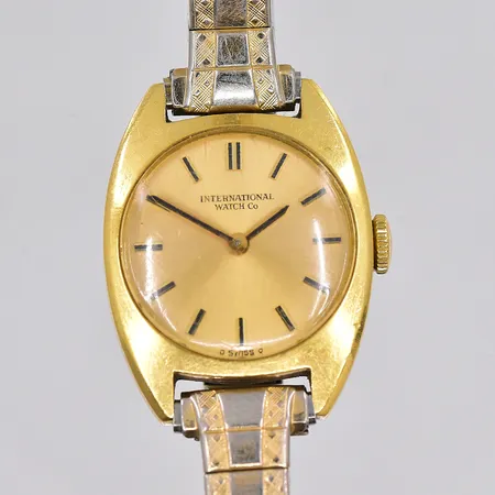 Damur, 18K,  International Watch Co, Ø ca 20mm, manuell, boettnr. 2145611, flexband stål, plastglas