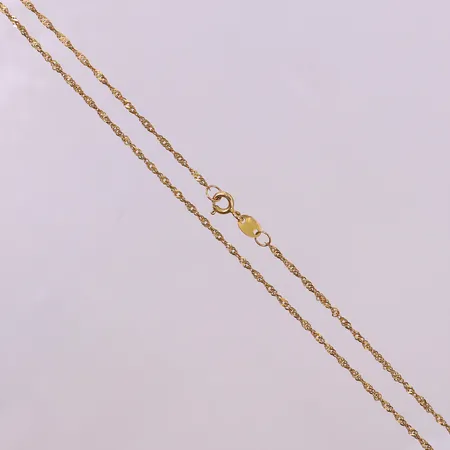 Kedja Singapore, längd 42cm, bredd 1,6mm, 21K Vikt: 2 g
