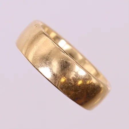 Ring, stl 19, bredd 2,0mm, 18K Vikt: 10,9 g