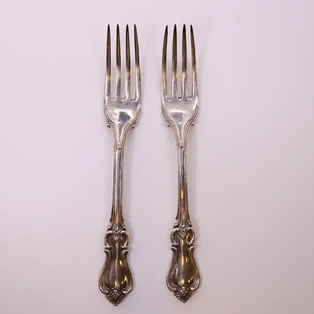 2 Gafflar, modell Olga, längd 22,5cm, C. Hammer, Stockholm, 1858. 830/1000 silver  Vikt: 214,5 g
