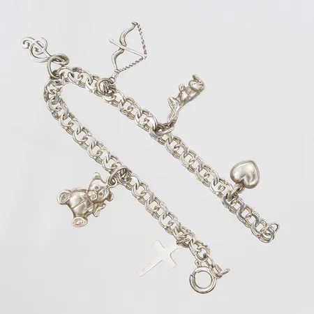 Berlockarmband, Bismarck, längd: 17 cm, bredd: 5 - 24 mm, 835/1000 silver. Vikt: 11,8 g