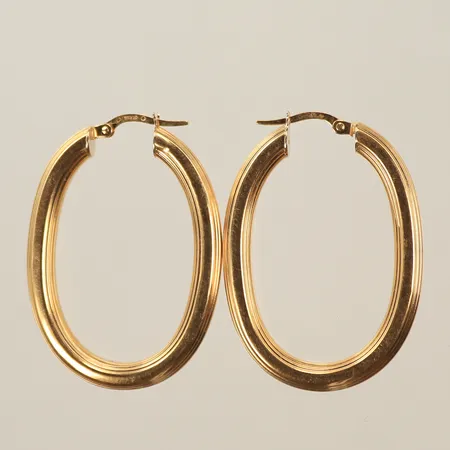 Örhängen, längd 4cm, bredd 3,7cm, 18K, 4,1g Vikt: 4,1 g