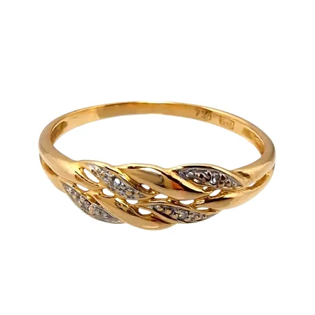 Diamantring, 18K guld, Diamanter 4 x 0,003ct, Guldfynd (GHA), Ø18,0 mm, bredd 1,3 - 5 mm, fint skick Vikt: 1,3 g