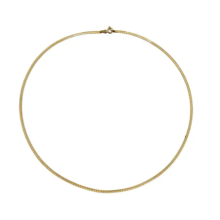 Collier, 18K guld, tunnare modell, vändbar - vitguld på ena sidan, rödguld på andra sidan, inre omkrets ca 39 cm, bredd 2 mm, tjocklek 0,3 mm, fint skick, någon minimal ojämnhet Vikt: 2,1 g