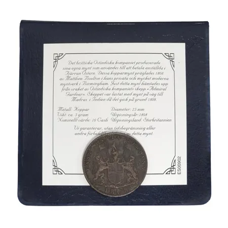 Kopparmynt, 10 Cash 1808 från East India Company, vrakfynd från Ostindiska kompaniets fartyg "Admiral Gardner" som förliste i januari 1809, Ø25,5 mm, fin patina & kvalitet, förvaras i myntficka tillsammans med information (äkthetscertifikat)