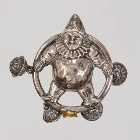 Del av bjällra, Ø ca 60mm, ihåligt, ostämplad Silver  Vikt: 11,2 g
