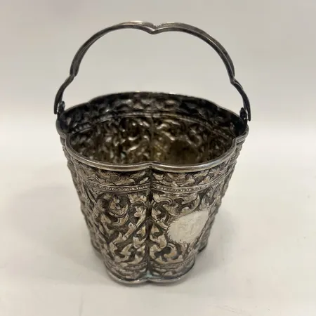 Ishink, höjd 11cm, Ø ca 13cm, handtag, åldersbetingat skick, silver,  Vikt: 239,4 g