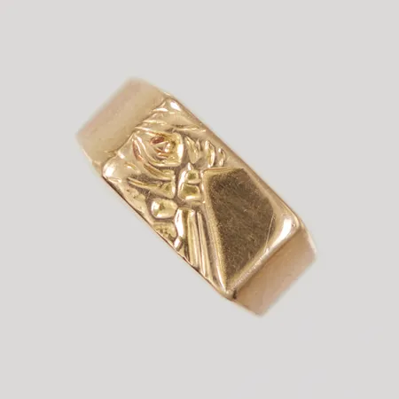 Klackring stl 20, bredd 5,2-9,4mm, mönsterdekor, ihålig, 18K Vikt: 5 g