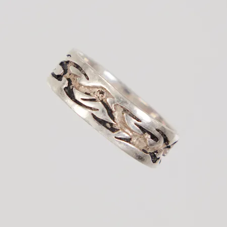 Ring stl 19¾, bredd 6,8mm, GHA, 925/1000 silver Vikt: 4,2 g