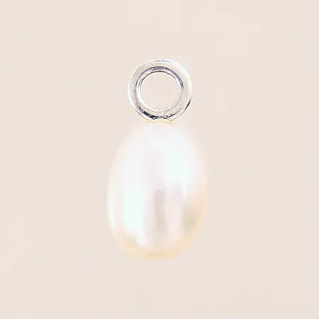 Hänge med imitationspärla, Efva Attling, 14,8x7,6mm, silver 925/1000 Vikt: 10 g