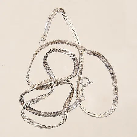 Kedja, defekt, silver 925/1000 Vikt: 8,2 g